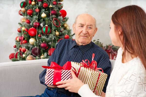 Quel cadeau de Noël original offrir à son grand-père ?
